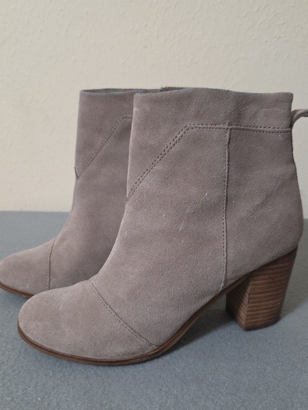 TOMS Lunata Suede Taupe Ankle Boots - Women's Stylish Block Heel - Size 8